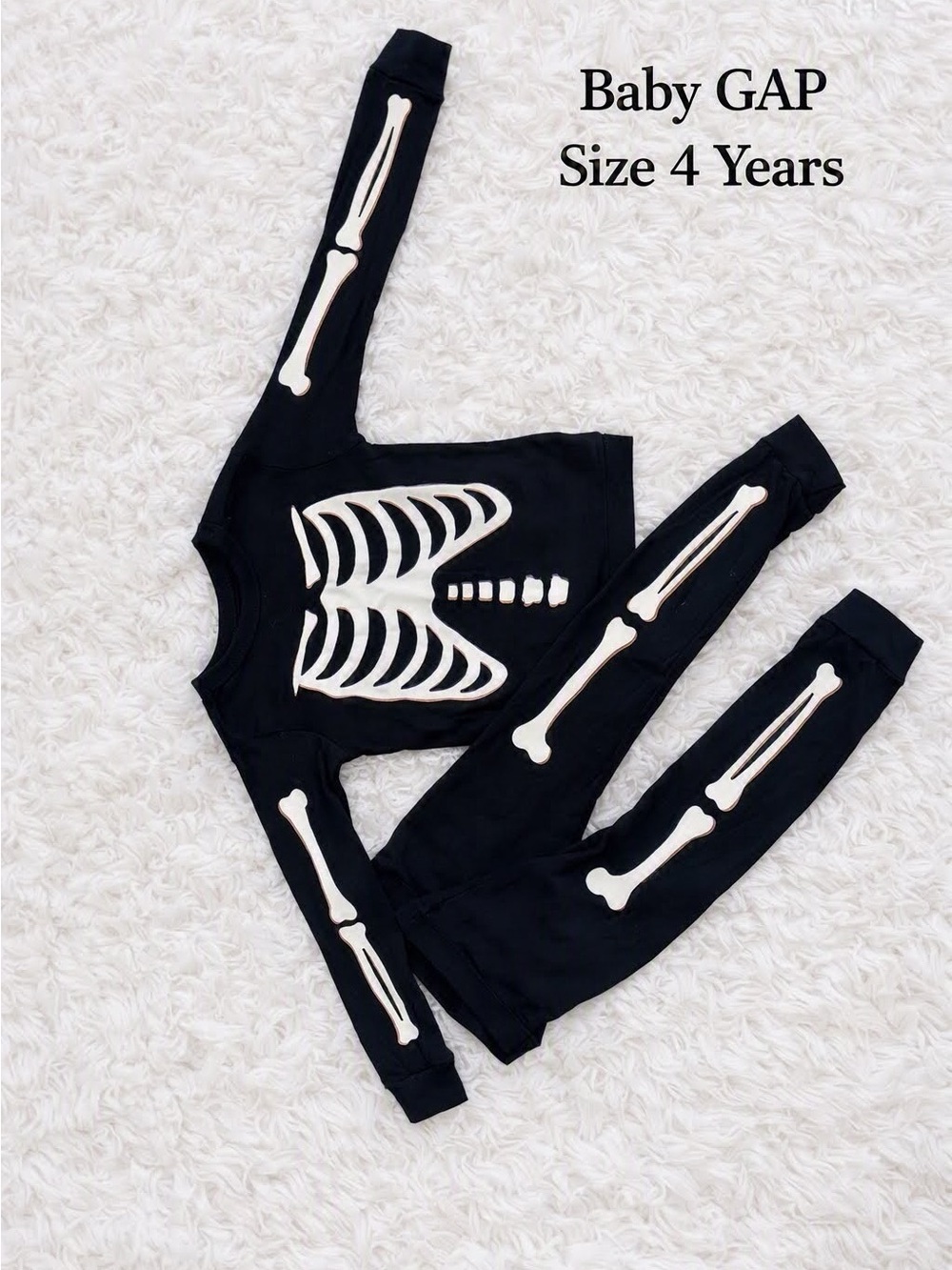 Halloween Skeleton Outfit – Baby GAP Size 4 Years (Like New)